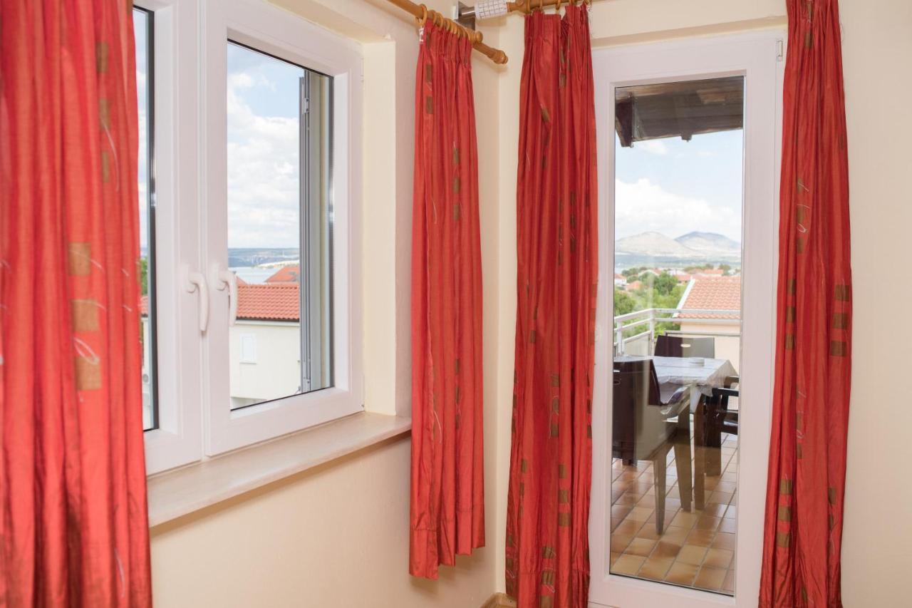 Apartment Dalmatien Raslina Luaran gambar