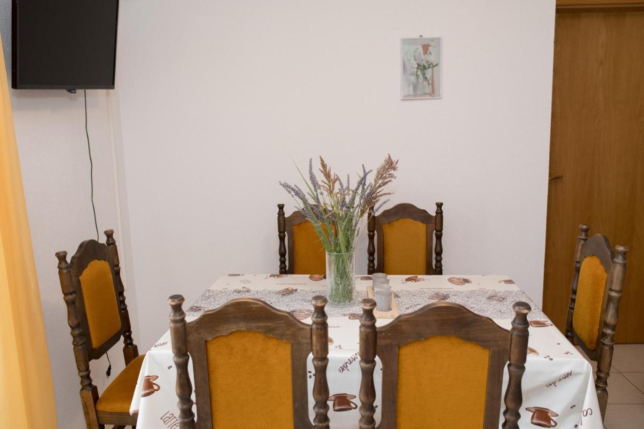 Apartment Dalmatien Raslina Luaran gambar