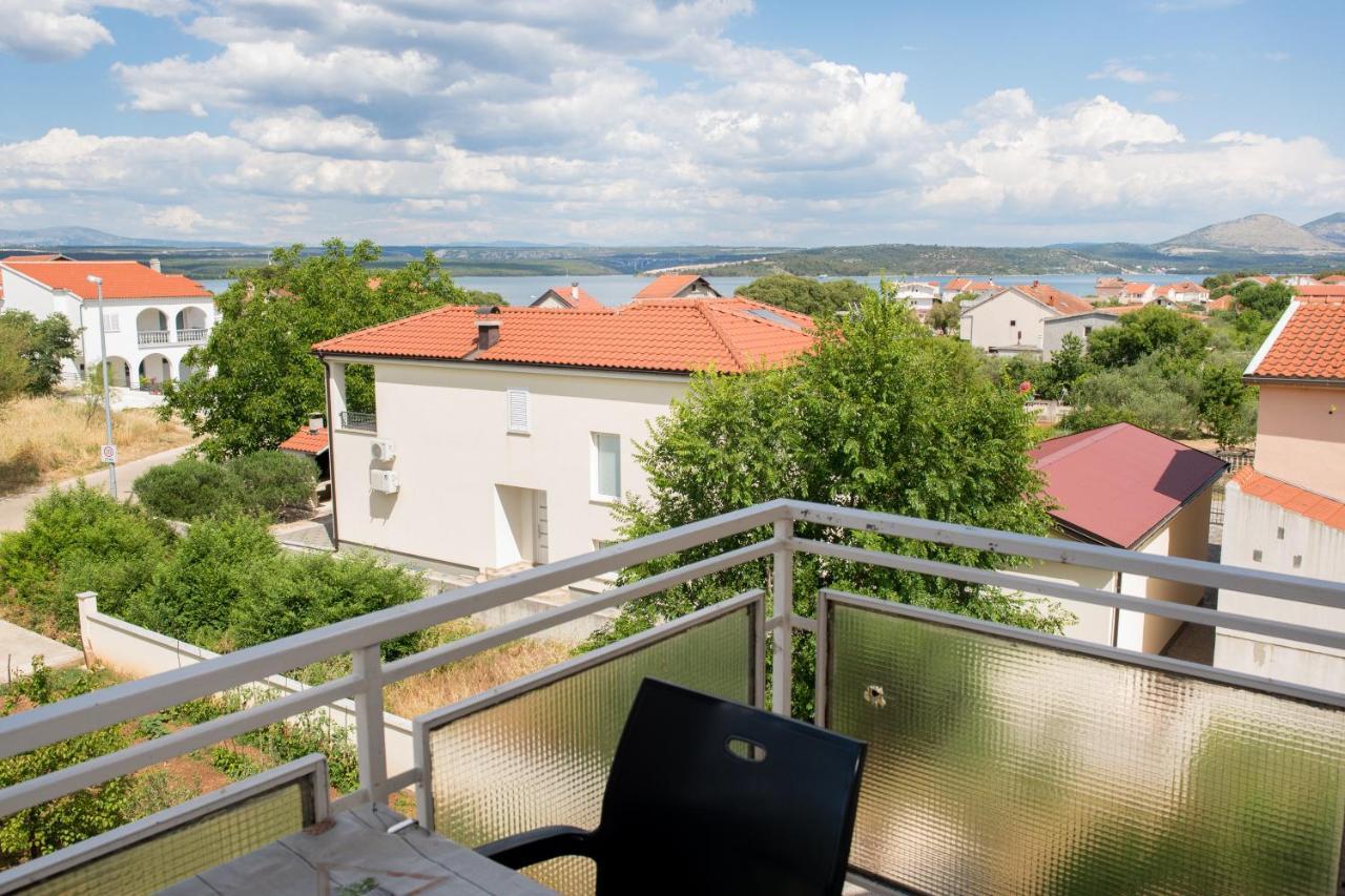 Apartment Dalmatien Raslina Luaran gambar