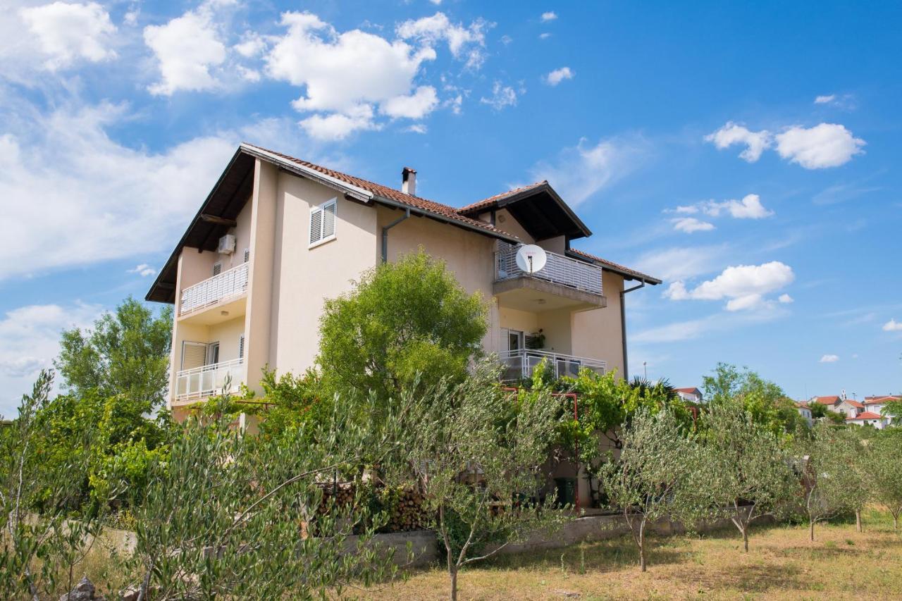 Apartment Dalmatien Raslina Luaran gambar