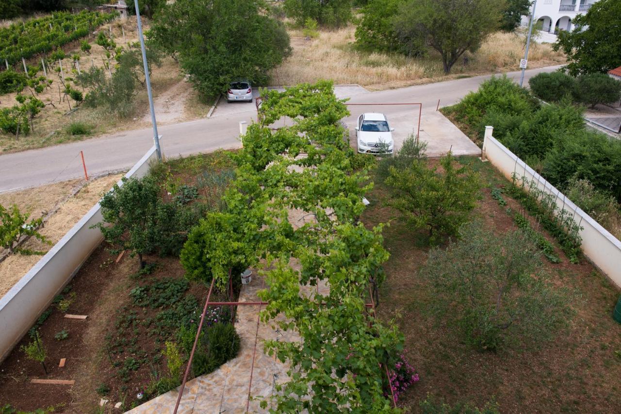Apartment Dalmatien Raslina Luaran gambar